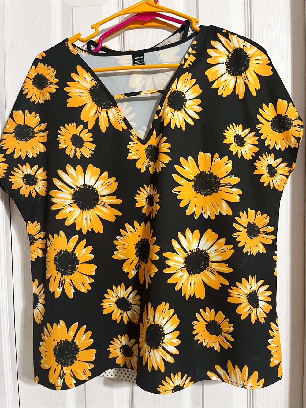 Multiple women’s large summer - light shirts and blouses. See all pictures